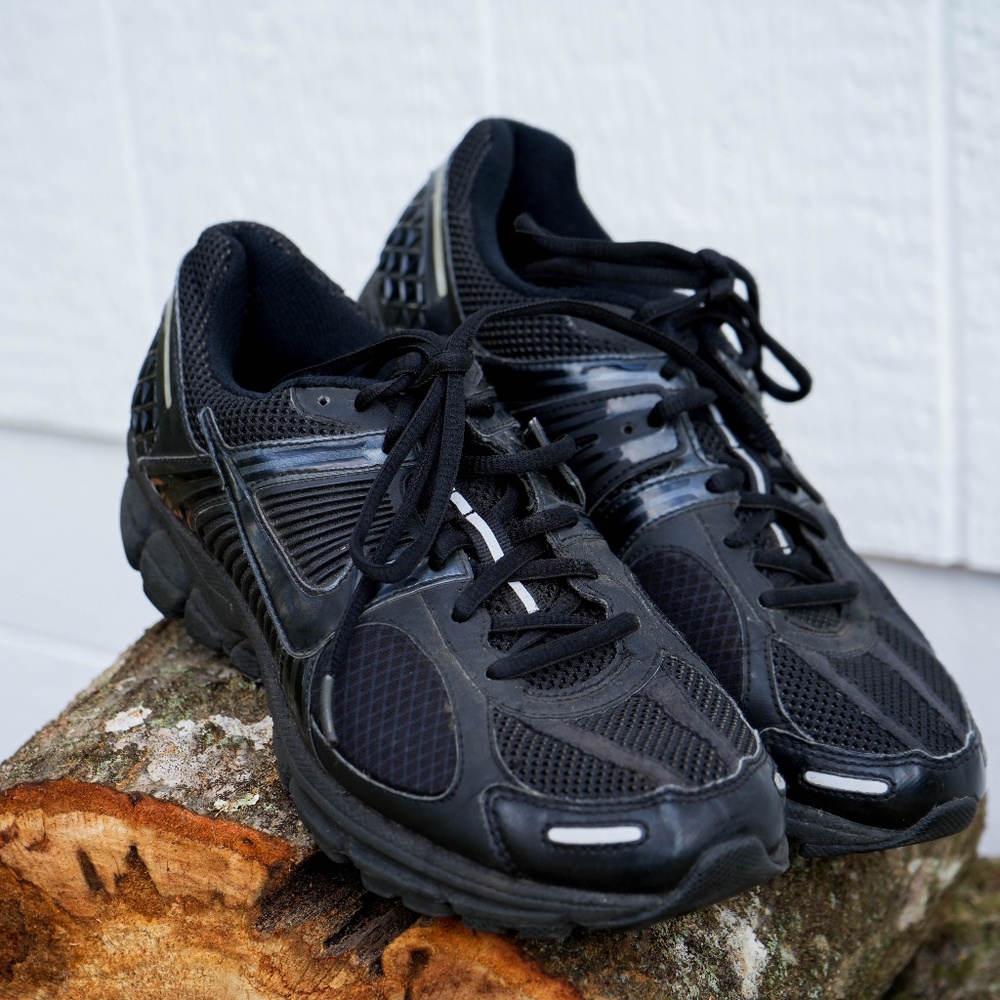 NIKE Bowerman Series Tennis Shoes, size 9